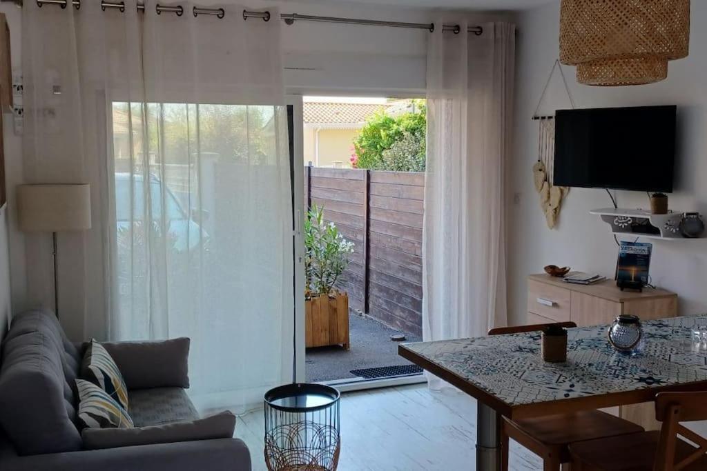 Appartement 2 Pieces, 1 Chambre, Terrasse Gujan-Mestras Exterior photo